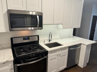 3950 N Bell Ave #1, Chicago, IL 60618