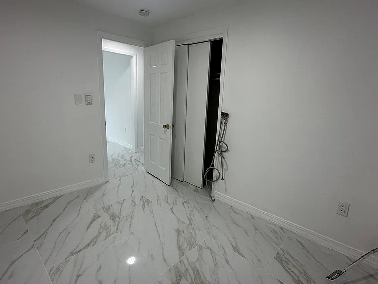 211 Kent Rd #D — Photo 6