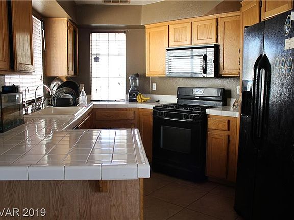 3rd image of 6551 Hayden Peak Ln