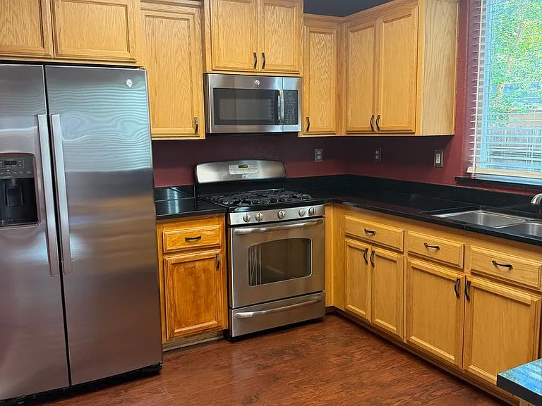 4032 Vittoria Ln — Photo 9