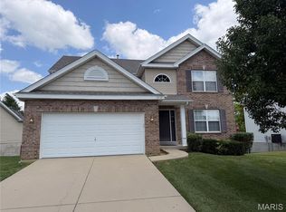 6912 Arbor Cove Dr, Fairview Heights, IL 62208