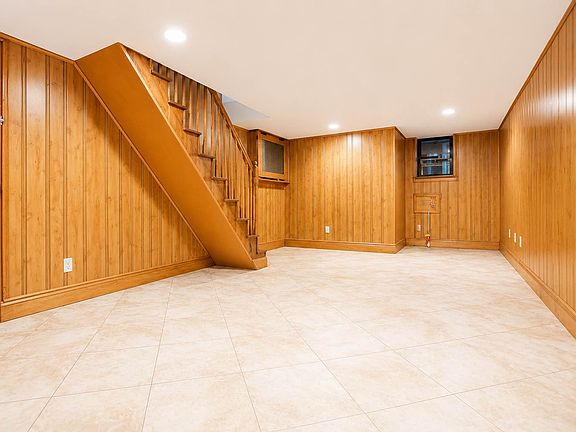 5th image of 49 W 73rd St APT 1A