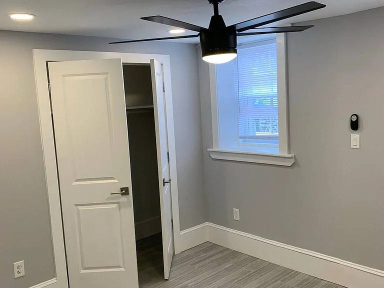 530 King St #A6 — Photo 19