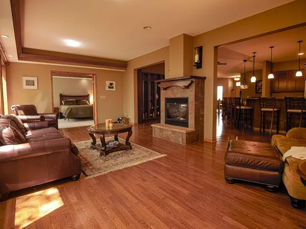 609 4th Circle Dr SE, Lonsdale, MN 55046