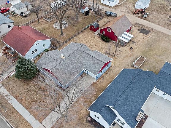4th image of 507 Oscar Ave N
