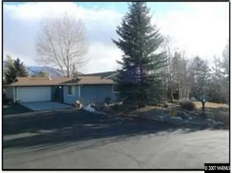 4100 Drake Way photo 1