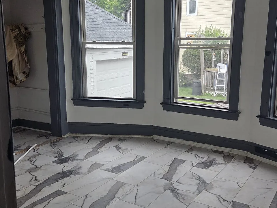113 Pierce St #1