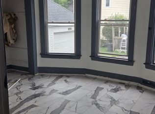113 Pierce St APT 1, Lewiston, ME 04240