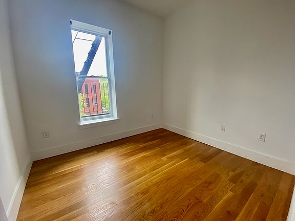 5th image of 127 Lefferts Pl #4D