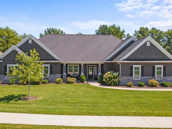 2325 Red Oak Ct, Bluffton, IN 46714