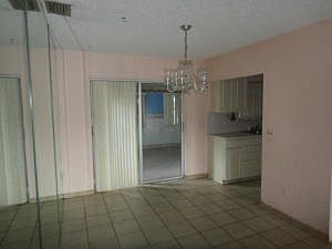 4th image of 1320 N F St