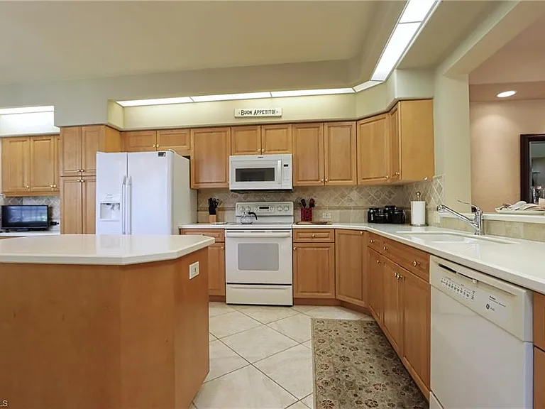 5815 Persimmon Way — Photo 6