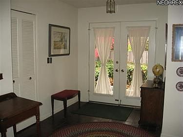 3rd image of 715 Claridge Ln #9