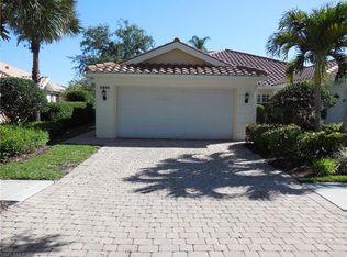 5800 Drummond Way, Naples, FL 34119