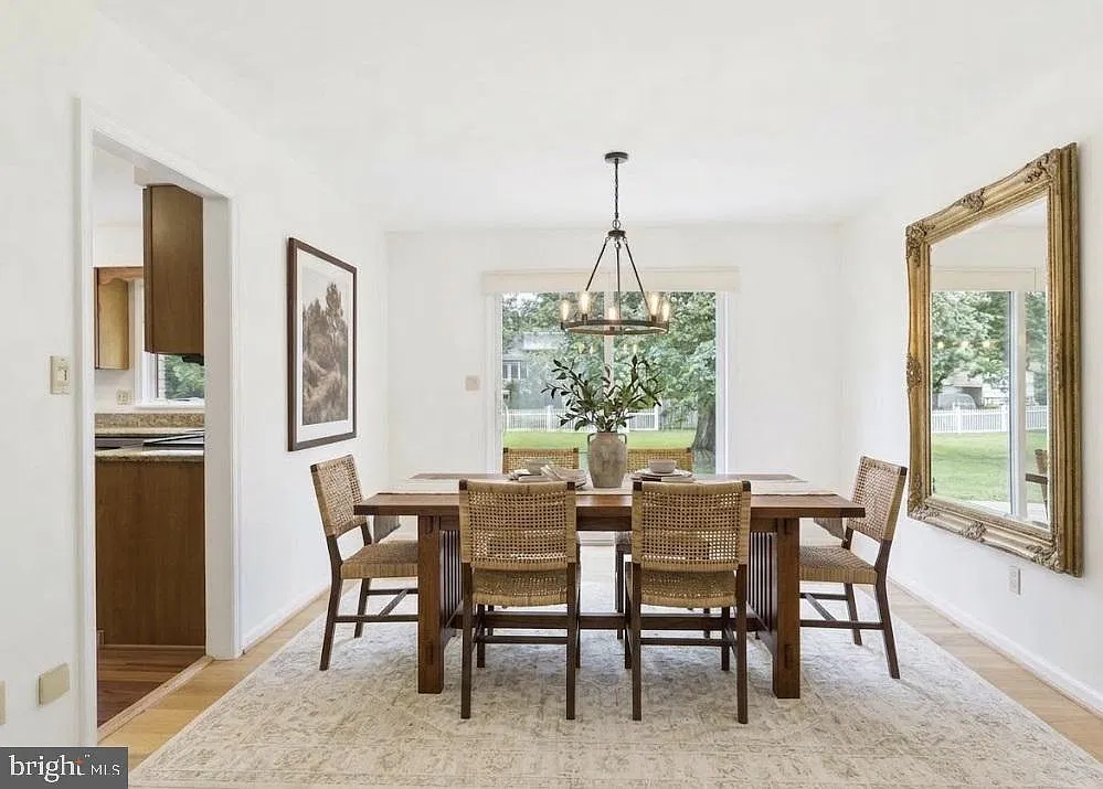 3 bed, 3000 sqft, $3,500 — Photo 4