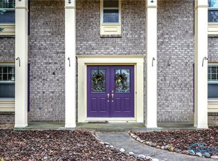 3049 Plumbrook Dr, Maumee, OH 43537