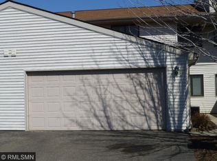 1715 Fairway Dr, Hudson, WI 54016