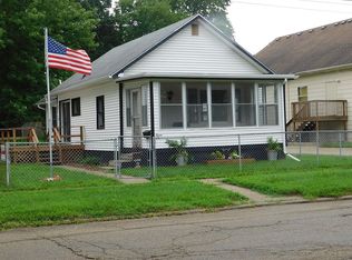 710 W Locust St, Bloomington, IL 61701