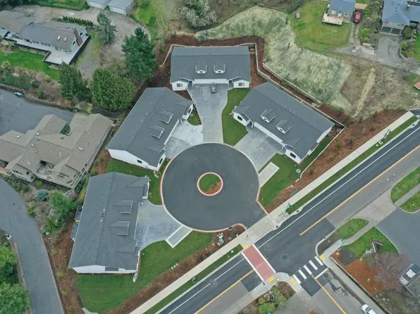7421 Pioneer Way #7421B, Gig Harbor, WA 98335
