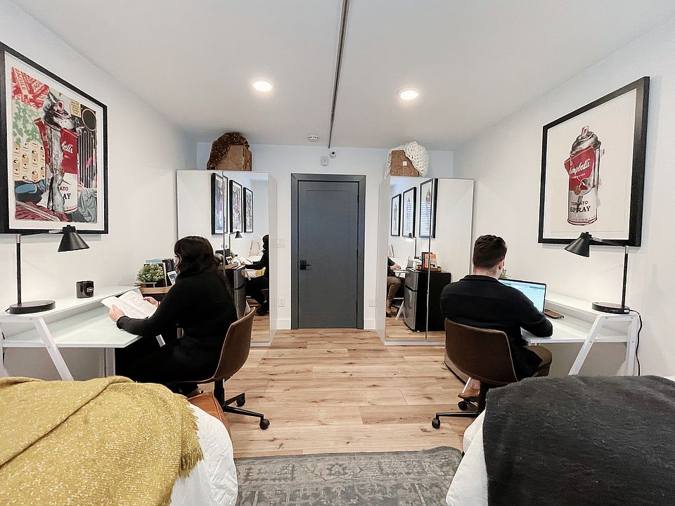 Spacious double bedroom