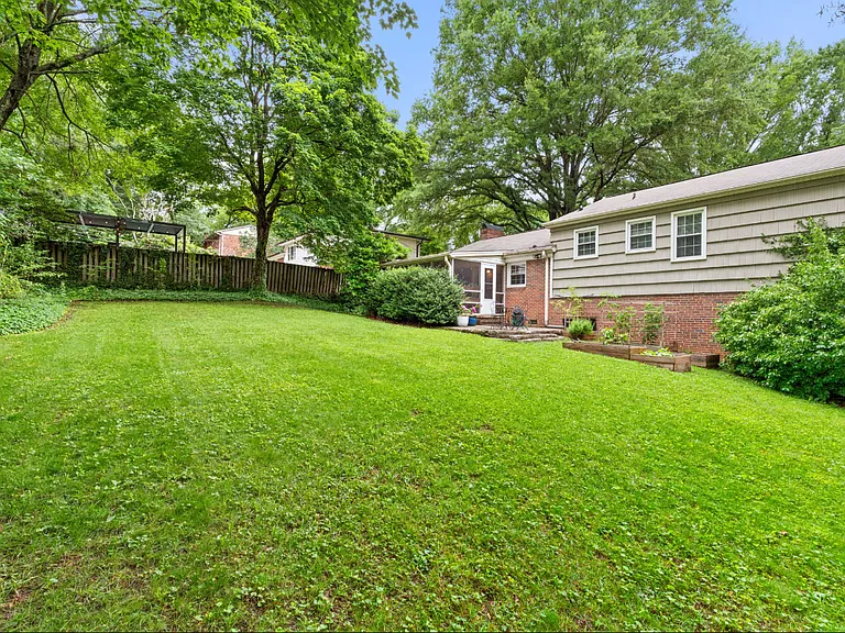 2786 Birchwood Dr — Photo 46