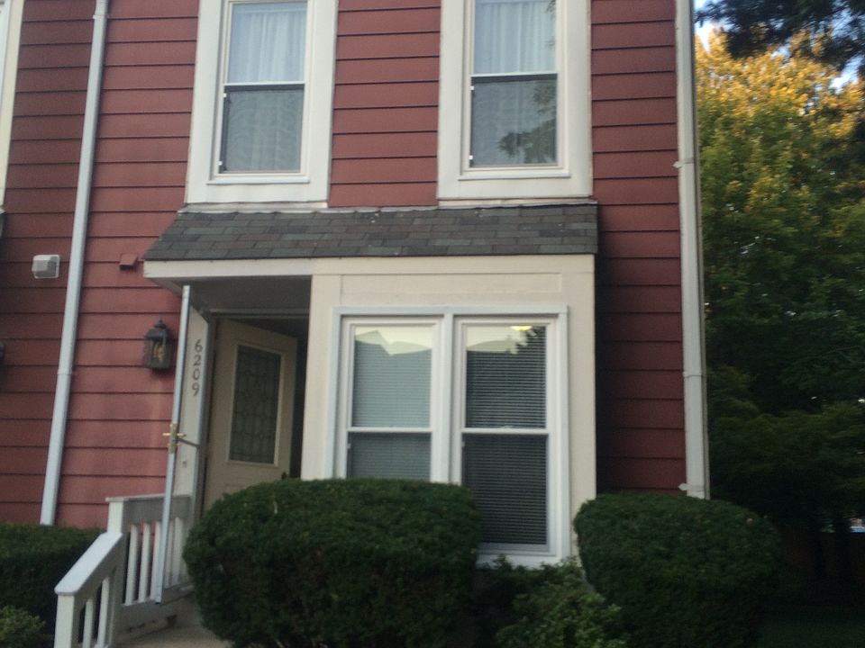 1st image of 6209 Old Valley Ct