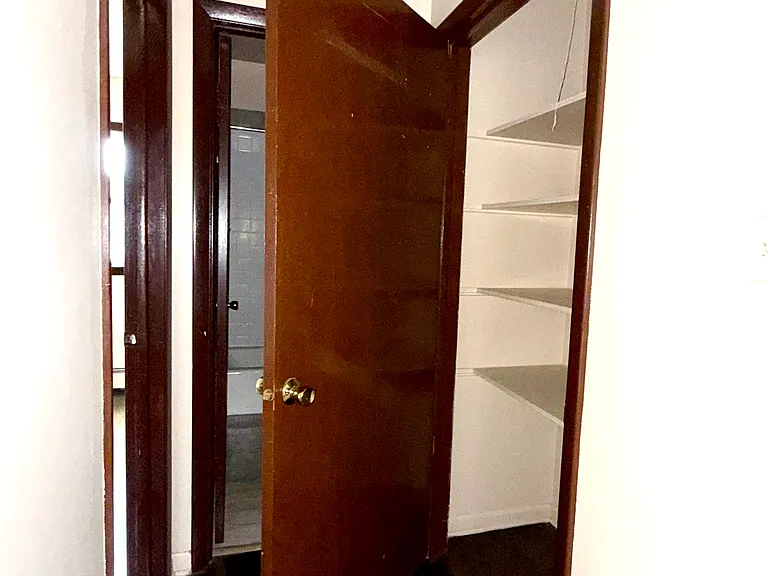 4530 Prairie Ave #C — Photo 8