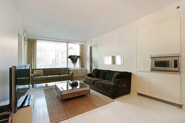 Sold by Corcoran | media 19