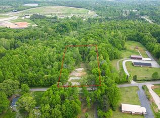 2804 Brame Rd, Greensboro, NC 27405