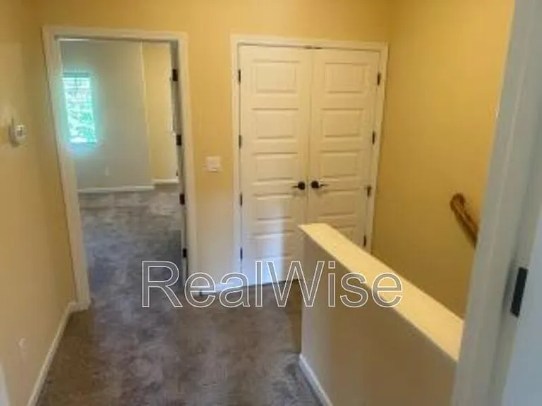 1709 Softwood Way — Photo 20