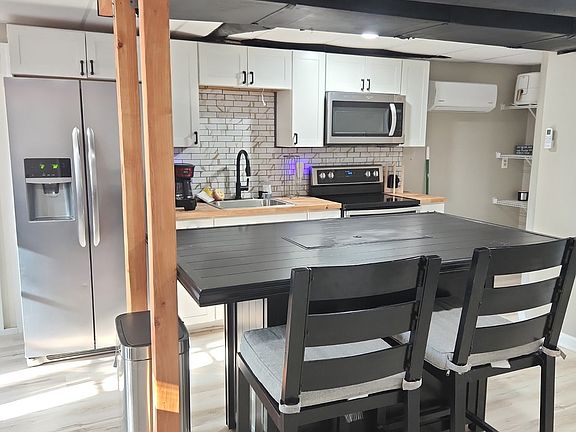 3rd image of 4218 Rocky Ledge Way