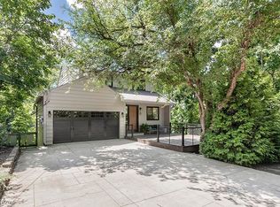 50 E Summit St, Chagrin Falls, OH