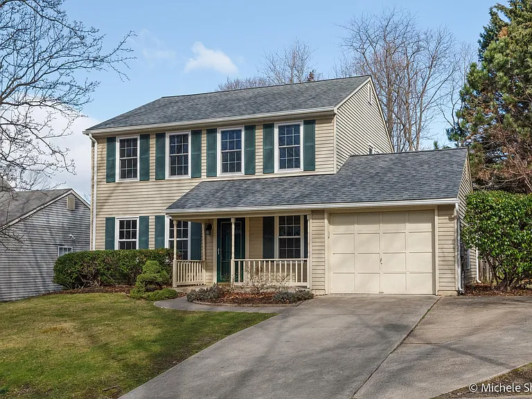 272 Yale Ct — Photo 58