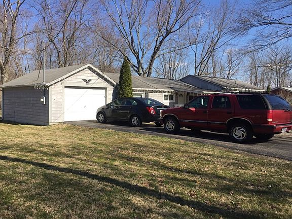 3rd image of 1906 Sunnyside Dr