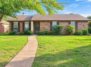 1828 Angelina Dr, Garland, TX 75040