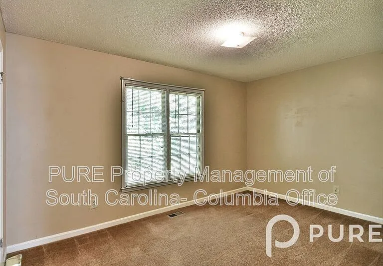 121 Manorwood Ct #C — Photo 40