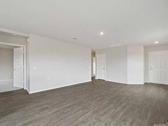 3rd image of 1526 Outrigger Way