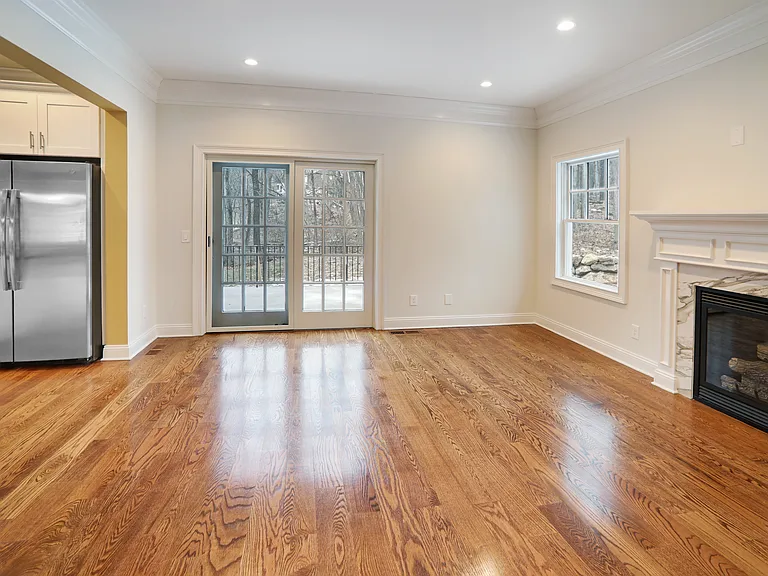 7 Charles Pl — Photo 13