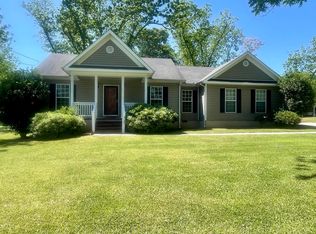 170 Oakridge Dr, Forsyth, GA 31029