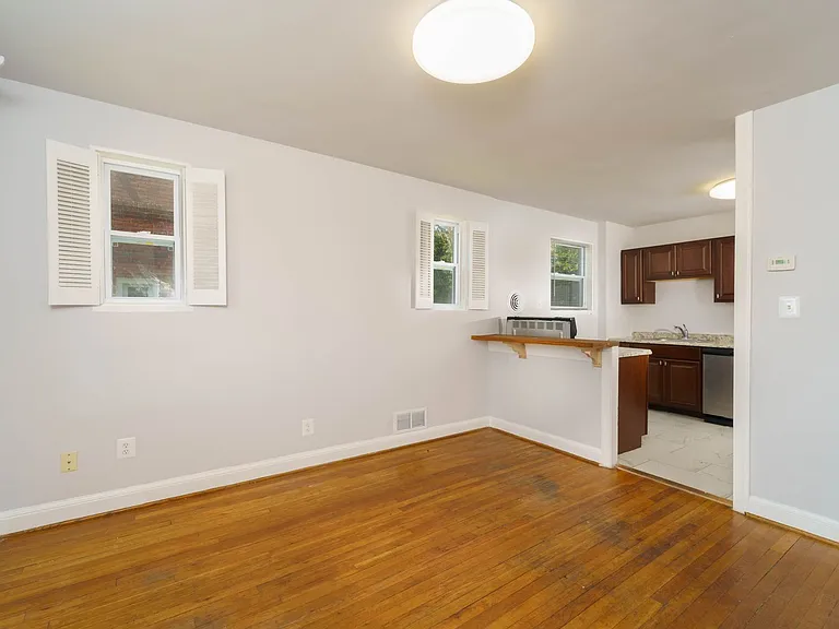 10024 Lorain Ave — Photo 7