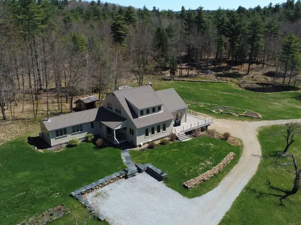 441 Center Pond Road, Stoddard, NH 03464