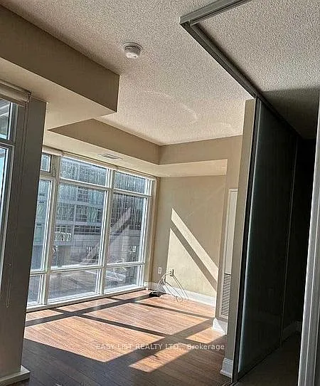 2191 Yonge St #804 — Photo 9