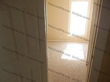 4th image of 1130 E Wabash St
