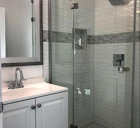5th image of 415 Bridewell St