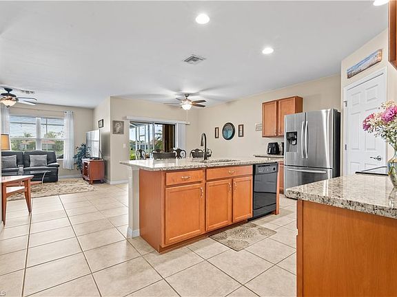 5th image of 3118 Apple Blossom DR