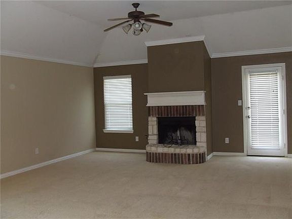 2nd image of 103 Valley View Dr