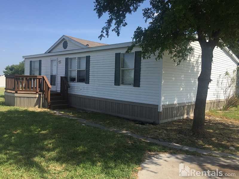 1st image of 210 Nacona Ct