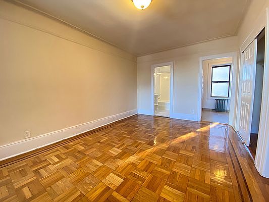 3rd image of 41-10 Bowne St #4R