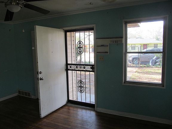 4th image of 1494 Zelin St