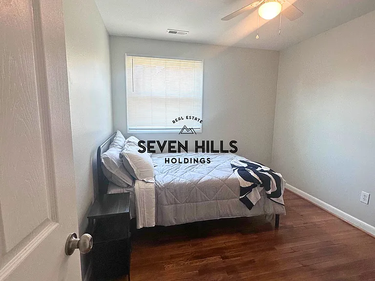 1020 Kinney St — Photo 11